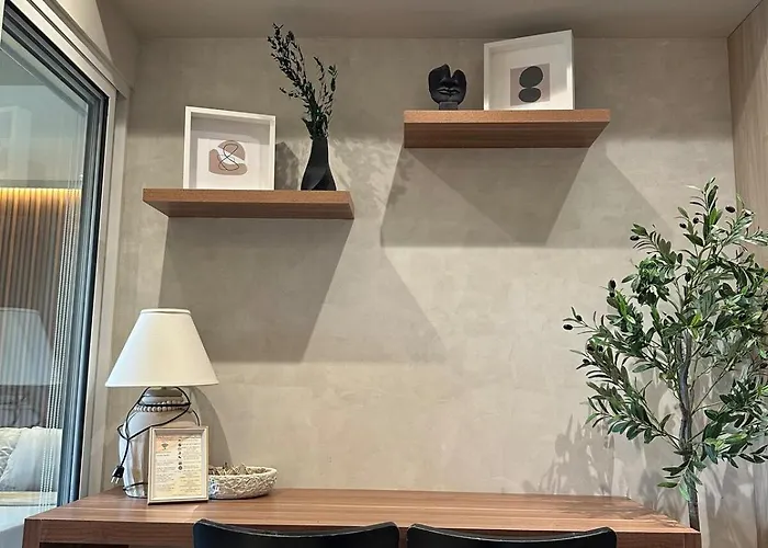 Cozy 1 Br Unit Near Tomas Morato *